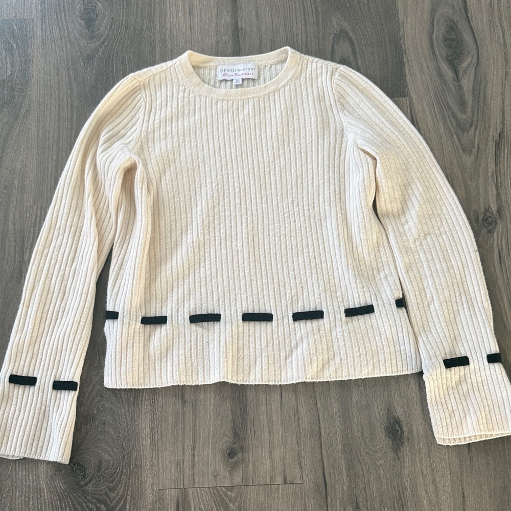 100% cashmere cream sweater